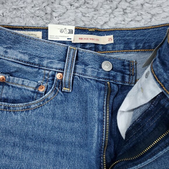 Levi's Premium Ribcage Wide Leg Jeans Medium Wash Blue High Rise Size 25 x 32 - Picture 5 of 12